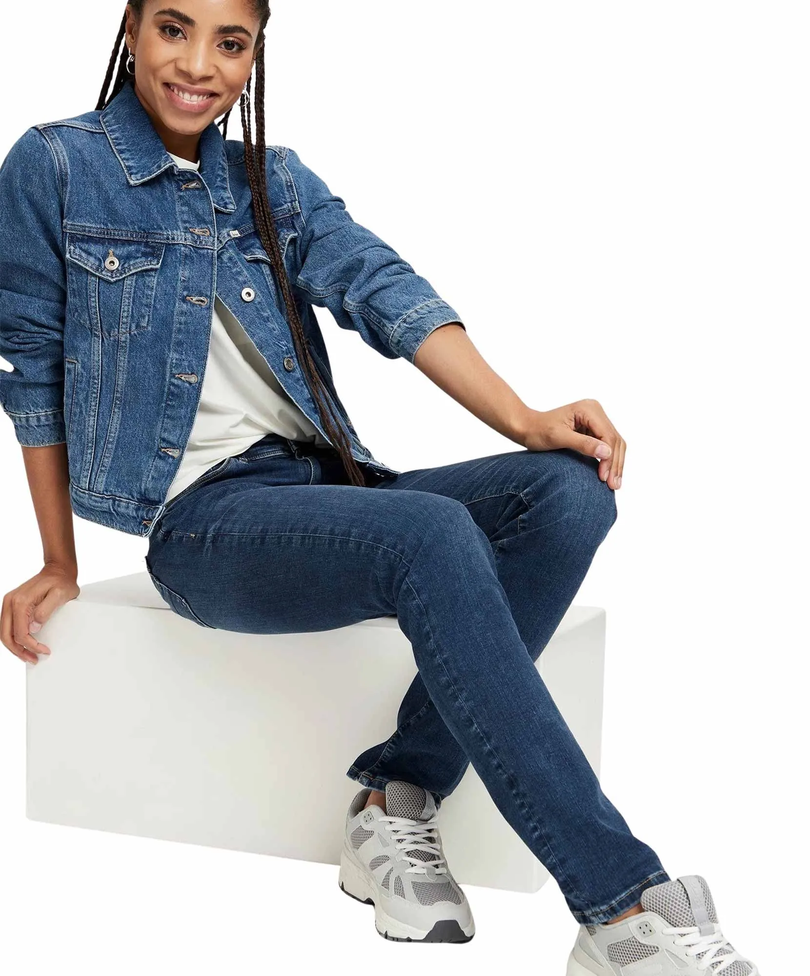 Cross Jeans Anya in Dunkelblau mit Slim Fit
