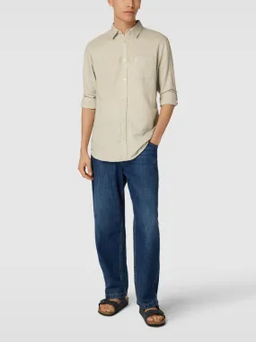 Guess Regular Fit Freizeithemd mit Label-Patch (beige) online kaufen