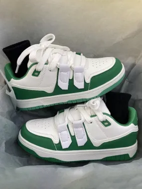 Lässiger, atmungsaktiver Sneaker