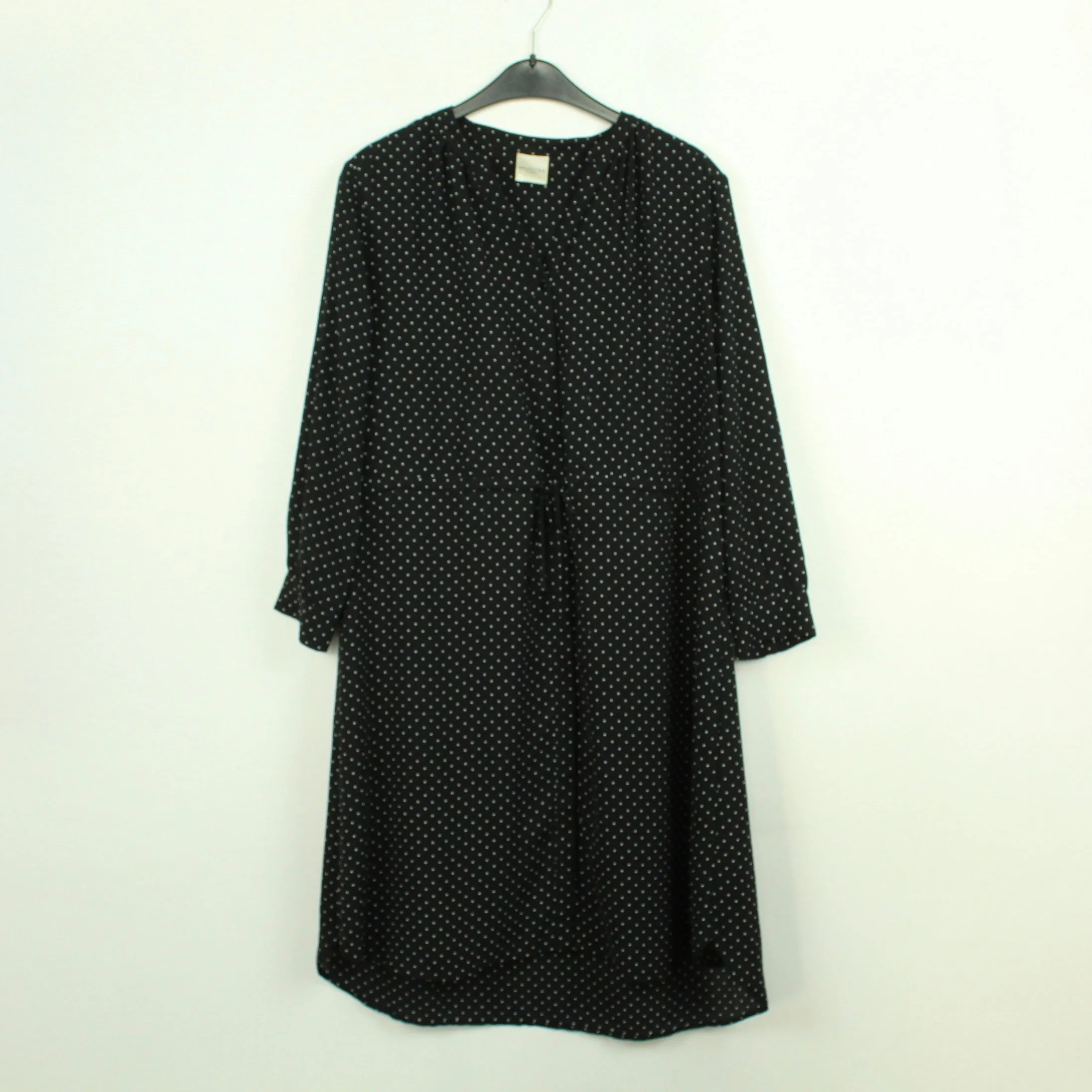Second Hand SELECTED FEMME Kleid Gr. 40 schwarz wei gepunktet (*)